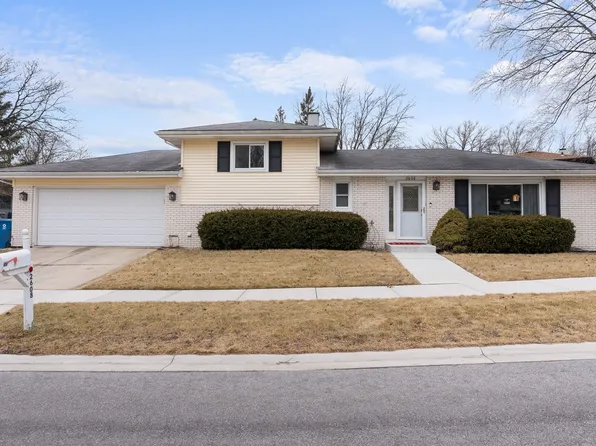 2608 Osage Dr, Dyer, IN 46311