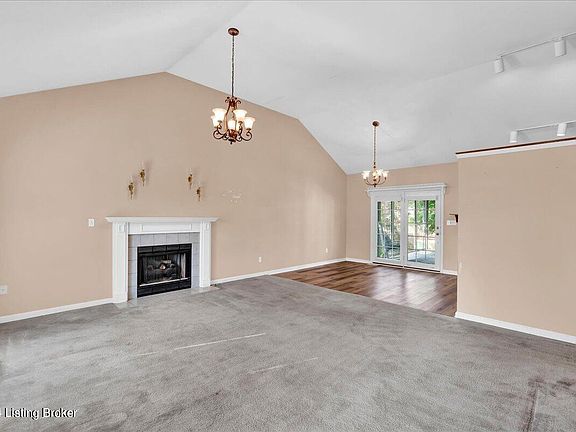 3rd image of 10102 Twilight Dr