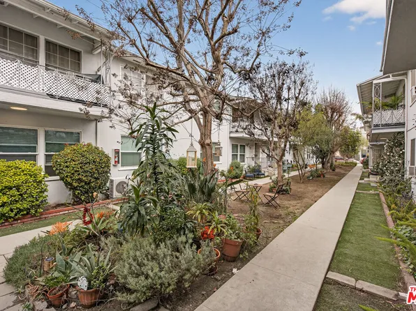 5227 Corteen Pl, Valley Village, CA 91607