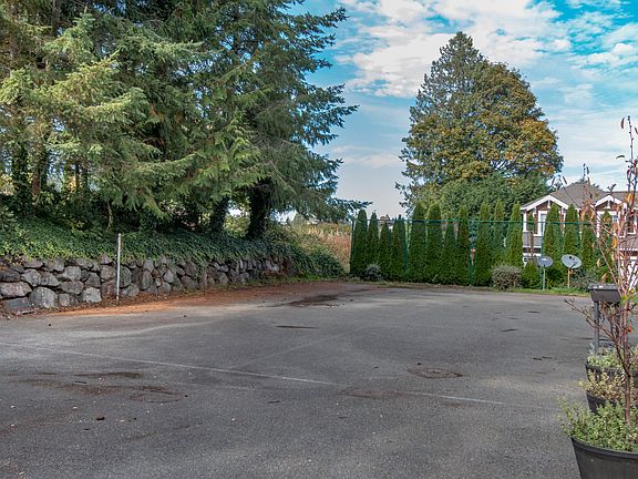 4th image of 2657 64th Street Ct