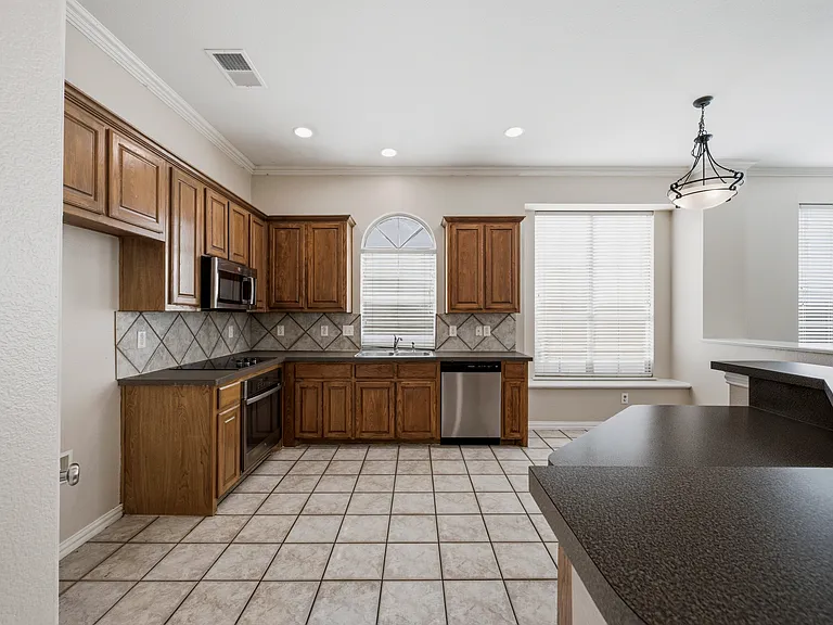 1716 Mapleleaf Falls Dr — Photo 15