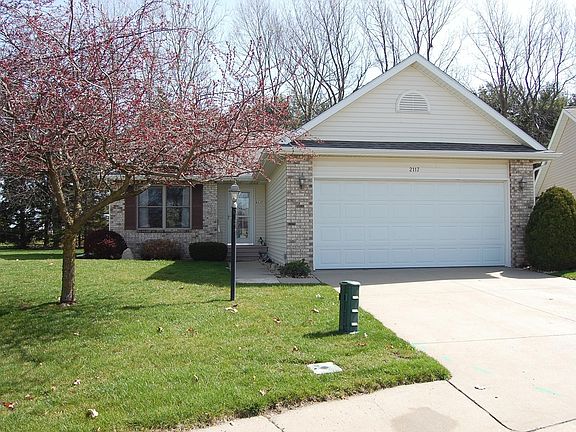 2nd image of 2117 Carina Cir