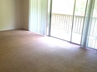 909 Avalon Rd APT L, Lawrence, KS 66044