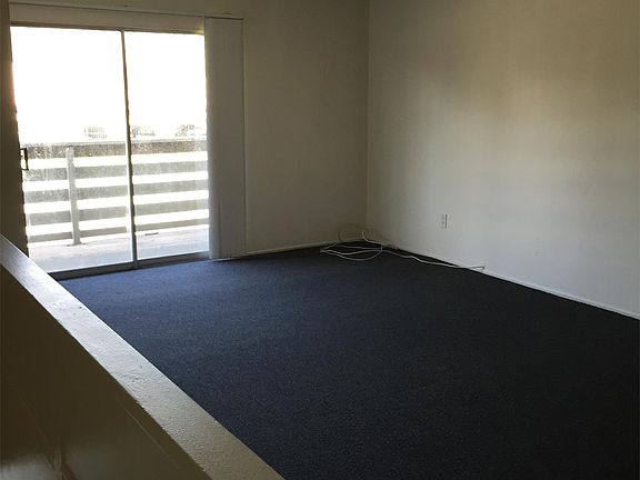 4th image of 420 W Orangewood Ave APT A