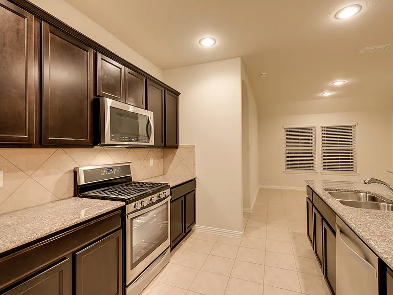 6812 Lighthouse Ln — Photo 25