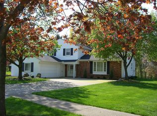 8076 Maplegrove Ave, North Royalton, OH 44133