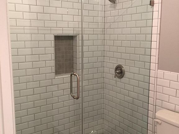 Guest shower