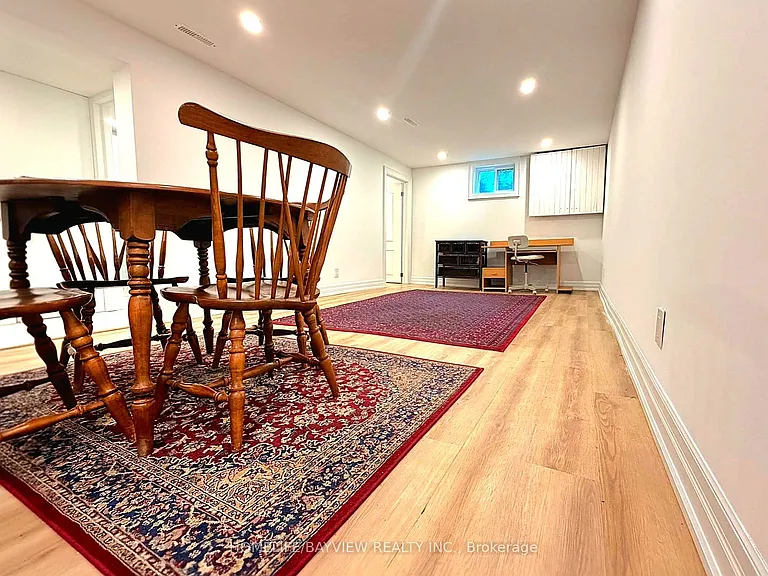 110 Woodpark Pl #BASEMENT — Photo 8