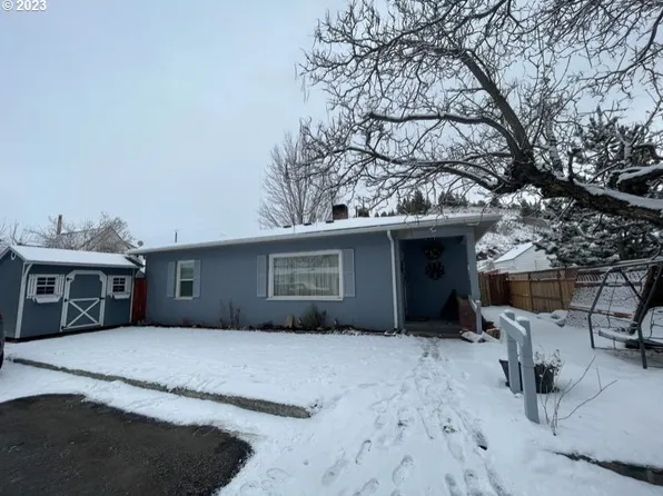 418 SW Brent Dr, John Day, OR 97845