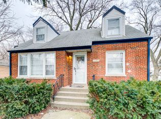 8437 Central Ave, Burbank, IL 60459