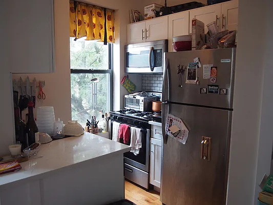 Rented by Evergreen Realty & Investments | media 28