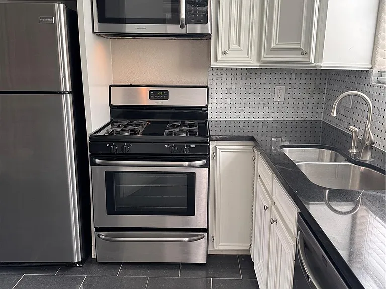 4414 La Branch St #5 — Photo 9