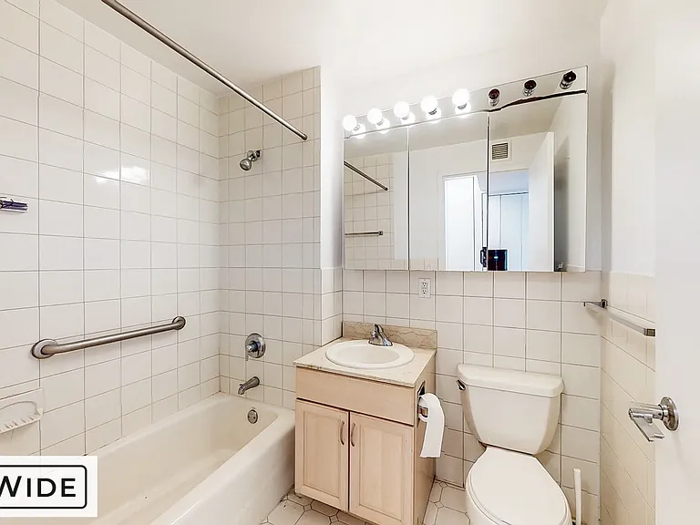 340 E 29th St #9H — Photo 4