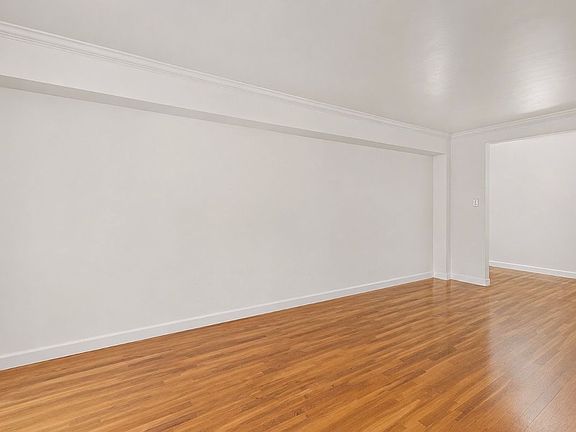 4th image of 7210 112th St APT 3B