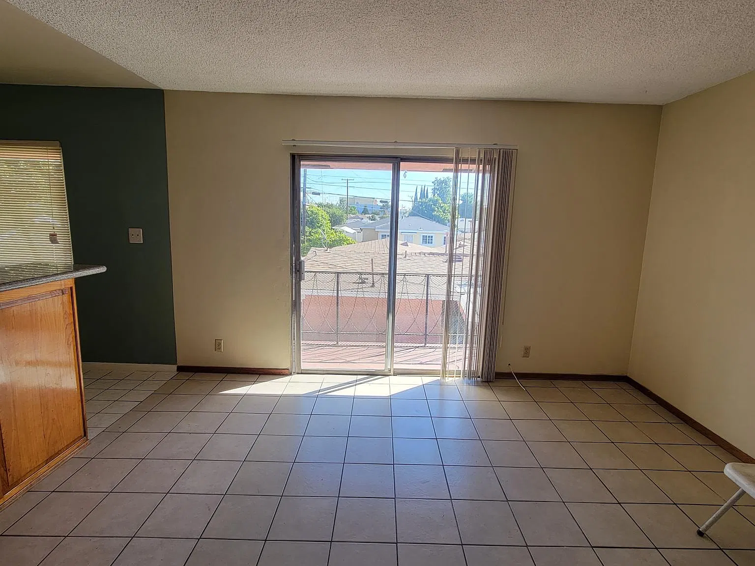 2 bed, $1,900 — Photo 4