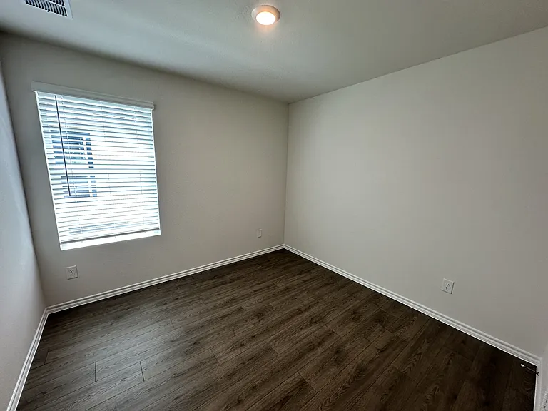 1128 Southfield Dr — Photo 9