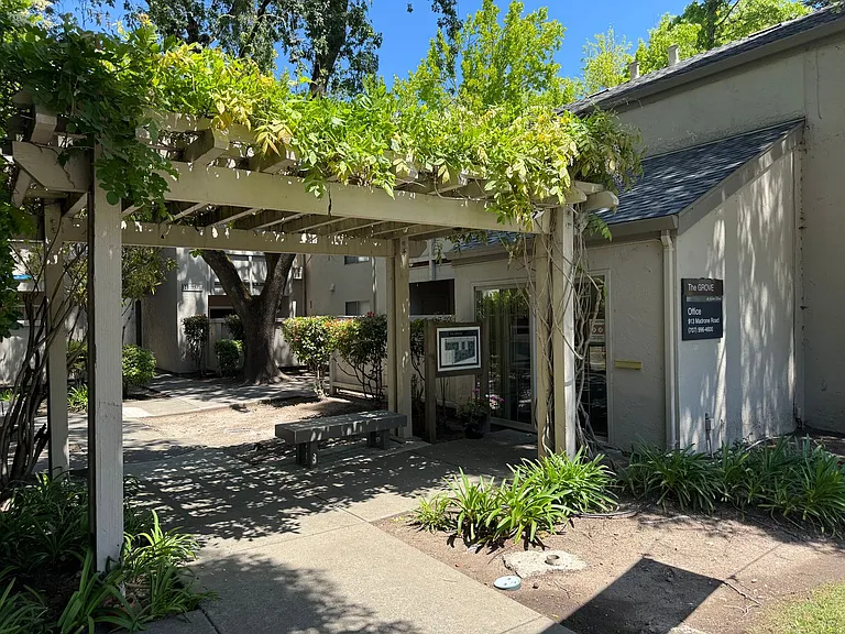 The Grove at Glen Ellen — Photo 17