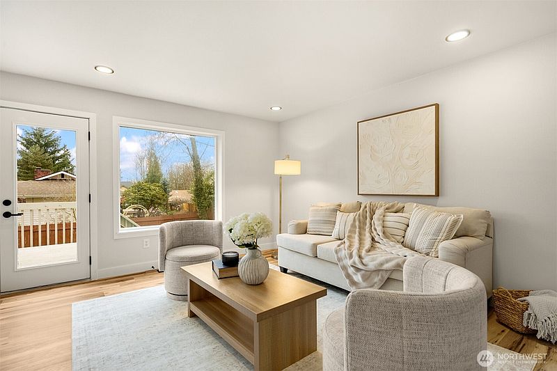 5th image of 22057 SE 269th Place