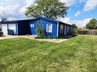 10505 1/2 Old Leo Rd, Fort Wayne, IN 46825