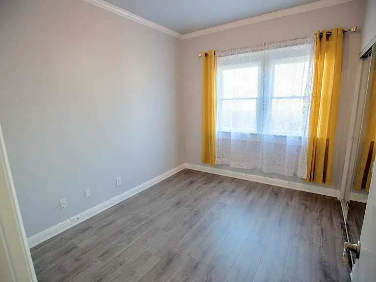652 N Marengo Ave #102 — Photo 12