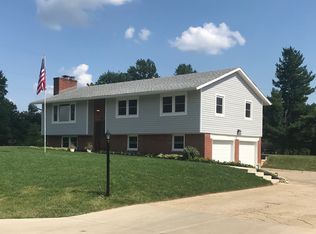 691 Inverness Dr, Fairborn, OH 45324