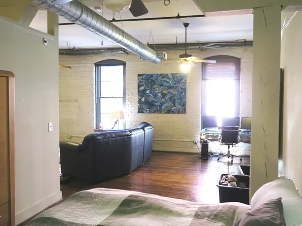 Piedmont Leaf Lofts, 406 E 4th St #424, Winston Salem, NC 27101