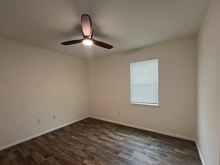 503 W Allen 5/b #5 — Photo 9