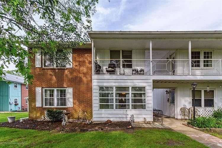 1st image of 42A Cambridge Ct #100A