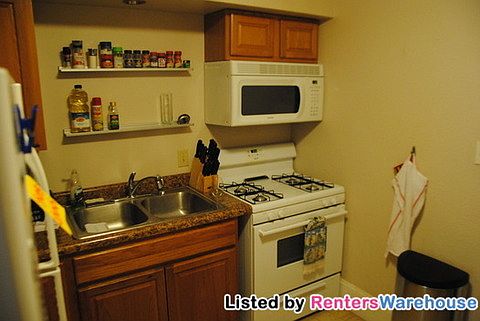 1st image of 730 Earl St APT 2