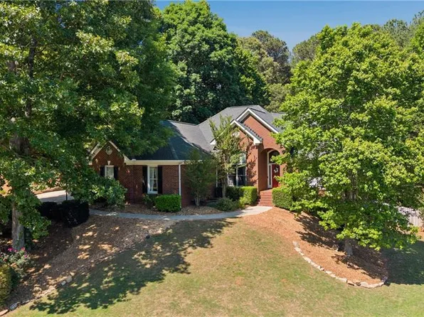 850 Ivy Ridge Dr, Loganville, GA 30052