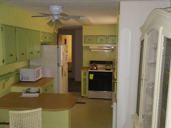 3rd image of 238 W Caribbean