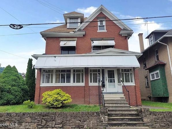 541 Pine St