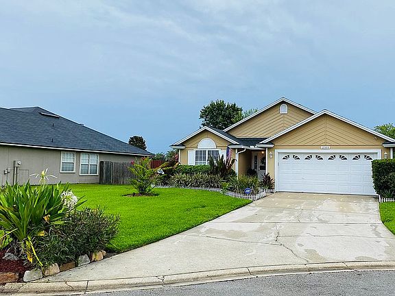 2nd image of 2511 Winding Springs Ct