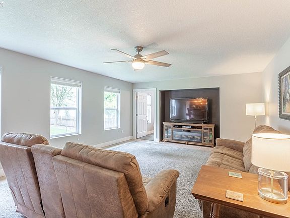 3rd image of 28303 NE 147th Ave