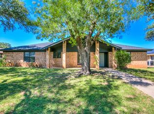3842 Hillcrest Dr, San Angelo, TX 76904
