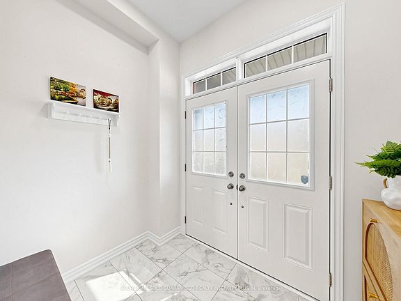 3rd image of 2183 Lozenby St