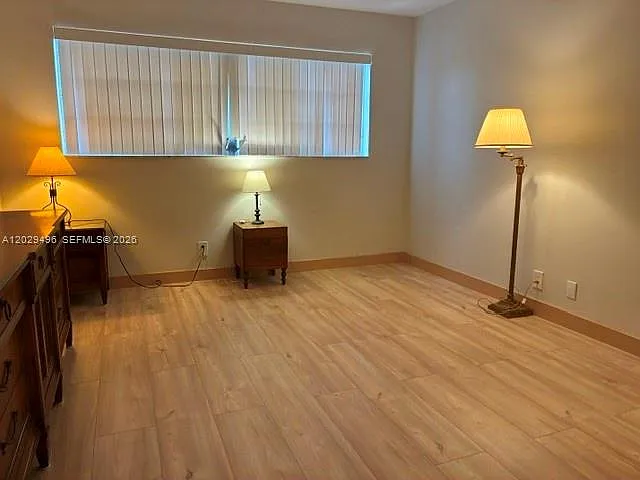 180 NE 12th Ave #11B — Photo 14