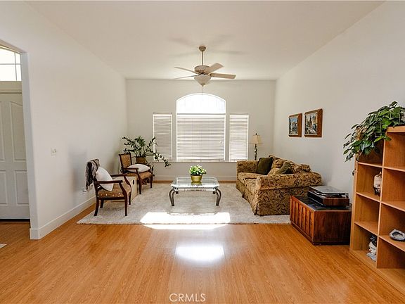 2nd image of 6643 Desert Springs St