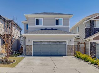 15 Drake Landing St, Okotoks, AB T1S0P7