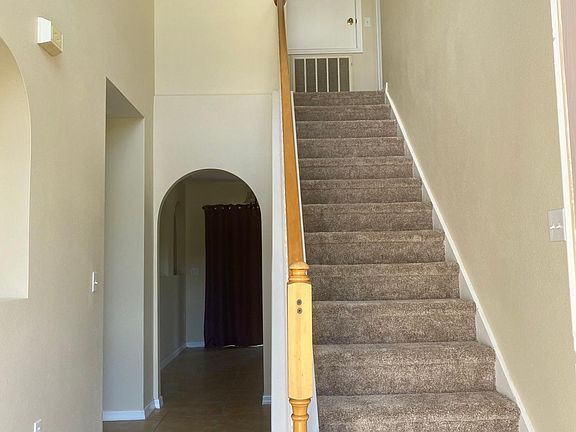 4th image of 4330 S Cranberry Blvd