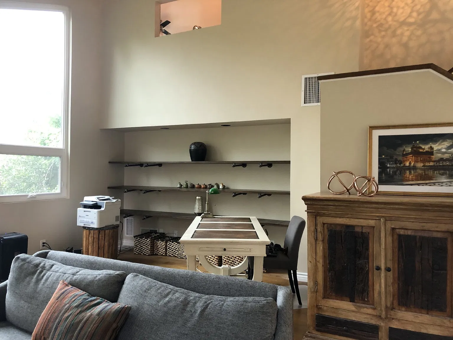 3 bed, 3.0 bath, 2365 sqft, $5,495 — Photo 4