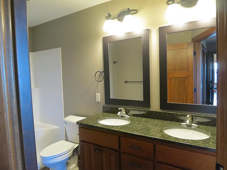 1729 Ducktail Ct — Photo 4
