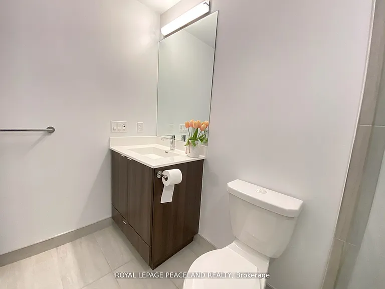 225 Village Green Sq #410 — Photo 13