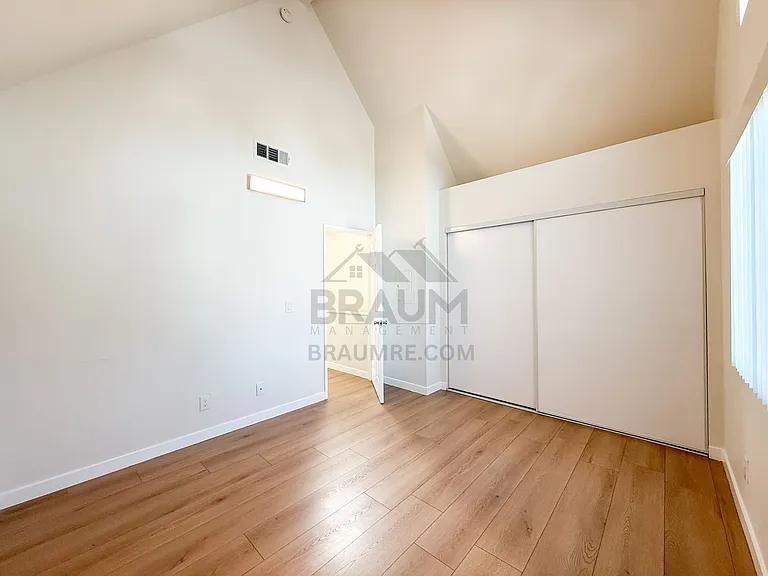 14249 FRIAR — Photo 27