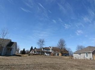 1021 W 16th St S, Newton, IA 50208