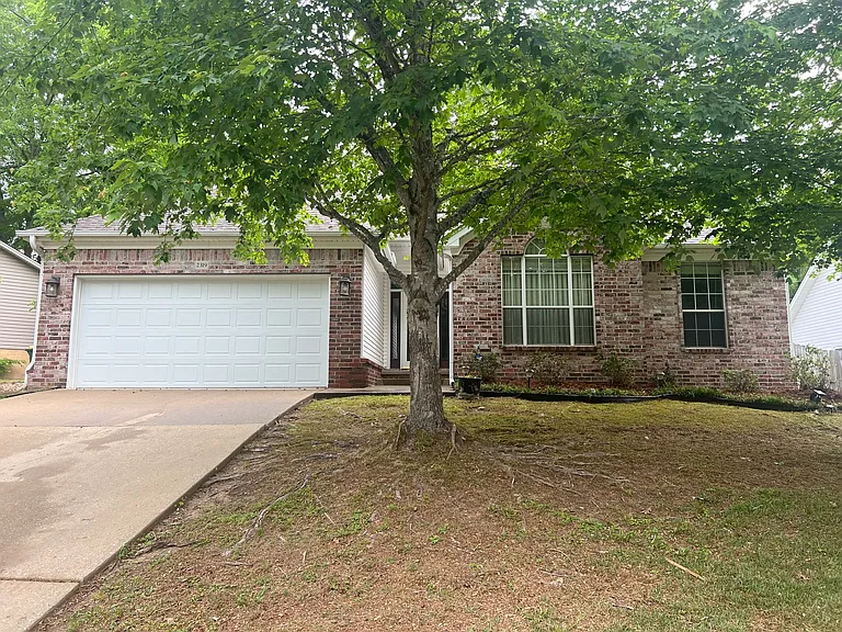 2319 Stoney Creek Dr — Photo 21