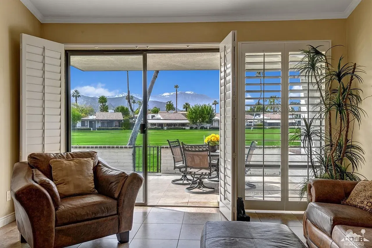 2 bed, 1270 sqft, $3,300 — Photo 3