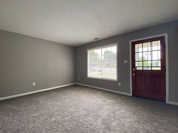2nd image of 676 Blackhawk Rd