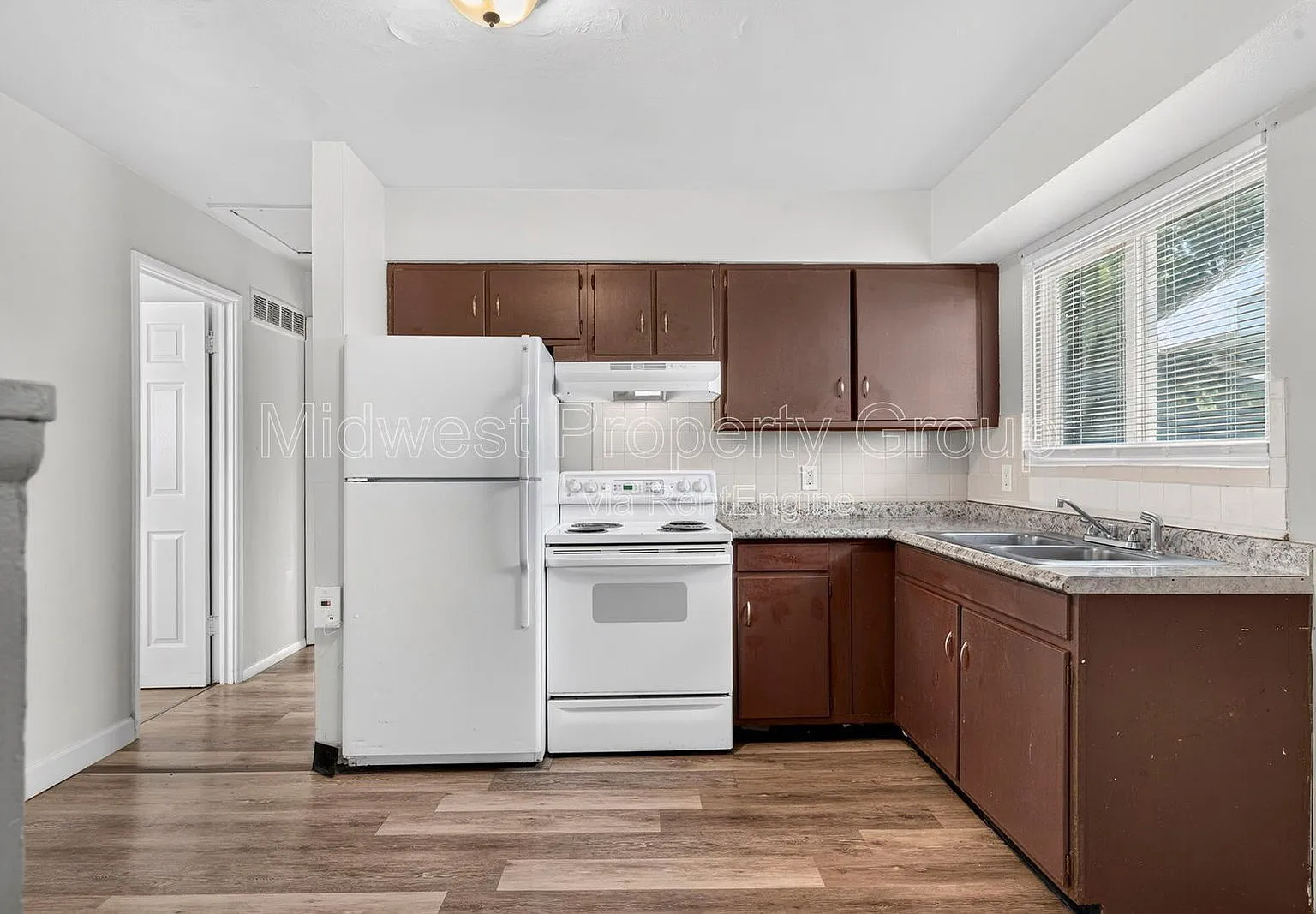 2 bed, 1.0 bath, 684 sqft, $1,025 — Photo 3