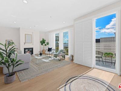 11920 Goshen Ave APT 402, Los Angeles, CA, 90049